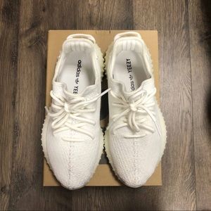 Yeezy white cream size 8. Pre-owned